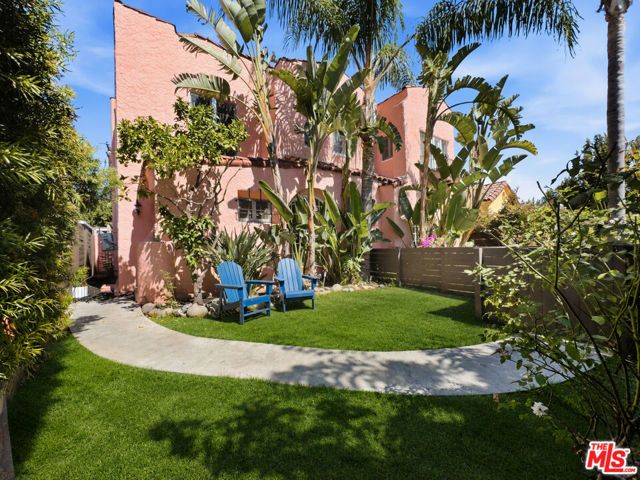 934 N Harper Avenue, West Hollywood, CA 90046