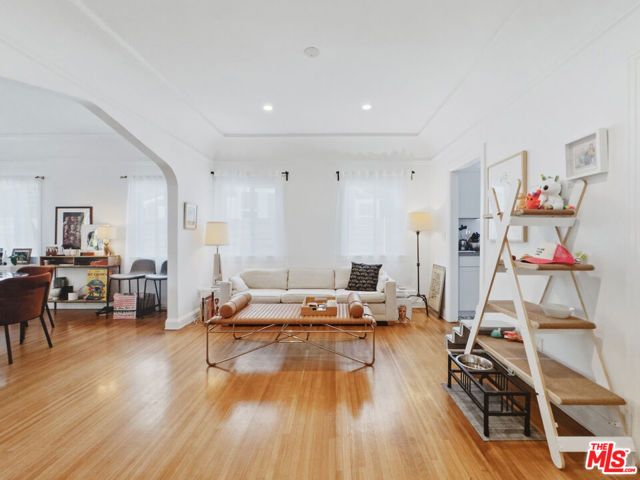 934 N Harper Avenue, West Hollywood, CA 90046