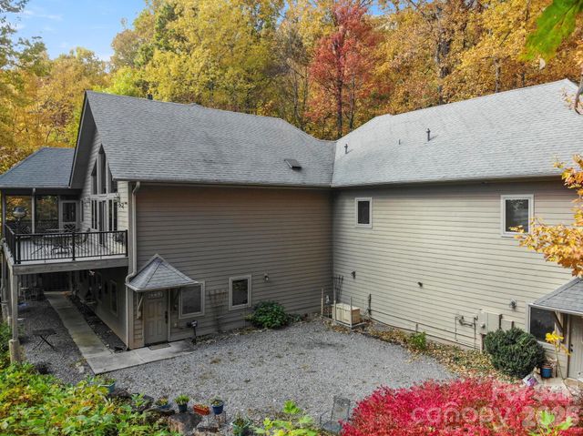 30 Laurel Branch Drive, Black Mountain, NC 28711