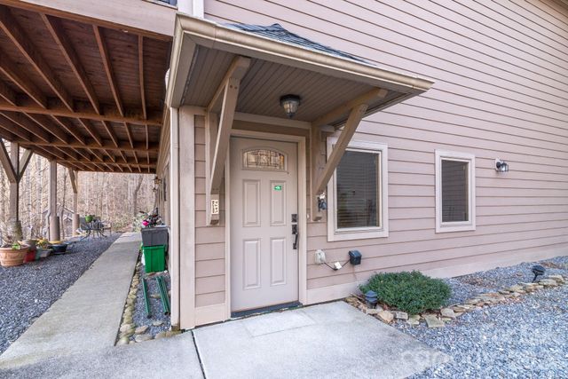 30 Laurel Branch Drive, Black Mountain, NC 28711