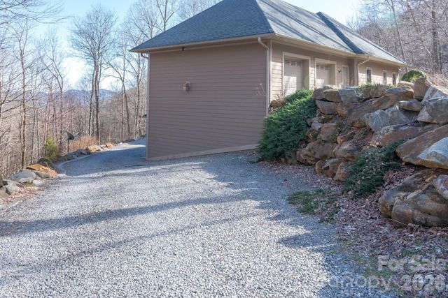 30 Laurel Branch Drive, Black Mountain, NC 28711