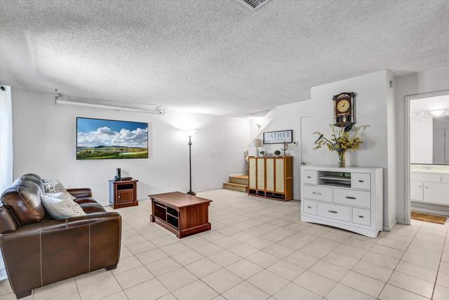 9908 Caminito Bolsa, San Diego, CA 92129