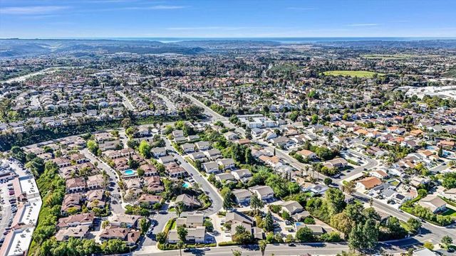 9908 Caminito Bolsa, San Diego, CA 92129