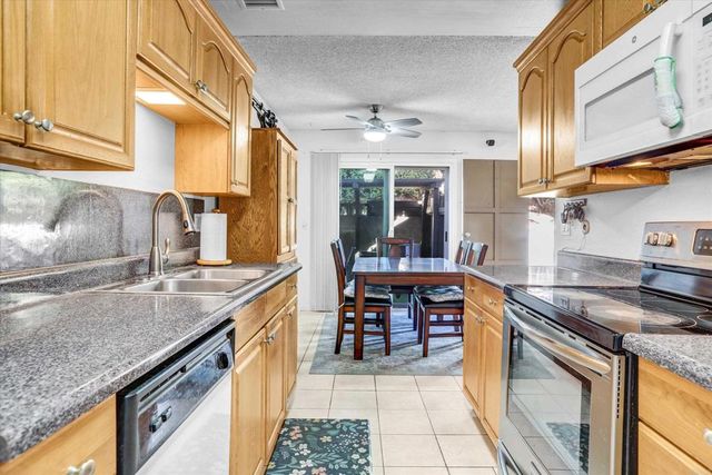 9908 Caminito Bolsa, San Diego, CA 92129