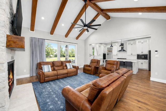 1507 Smith Rau Rd, Columbus, TX 78934