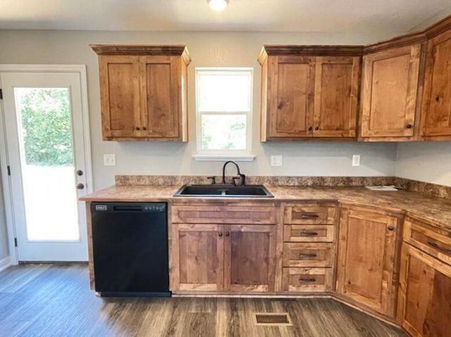 1129 S Ward Street, Stockton, MO 65785