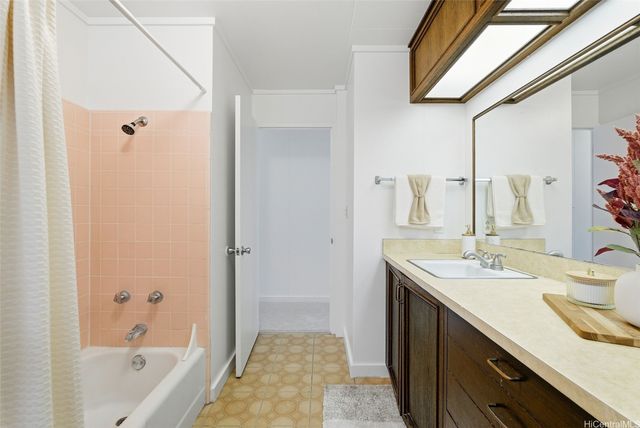 554 Ulukanu Street, Kailua, HI 96734