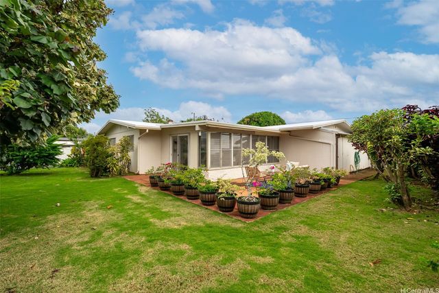 554 Ulukanu Street, Kailua, HI 96734