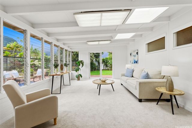 554 Ulukanu Street, Kailua, HI 96734