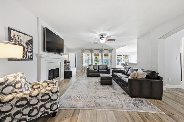 22943 Creekside Willow Drive, Tomball, TX 77375