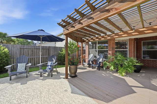 22943 Creekside Willow Drive, Tomball, TX 77375