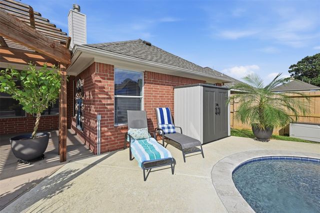 22943 Creekside Willow Drive, Tomball, TX 77375