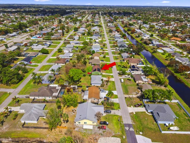432 SE Whitmore Drive, Port St. Lucie, Port St Lucie, FL 34984