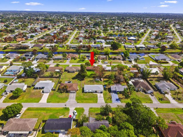 432 SE Whitmore Drive, Port St. Lucie, Port St Lucie, FL 34984