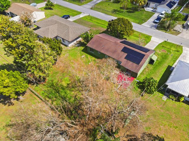 432 SE Whitmore Drive, Port St. Lucie, Port St Lucie, FL 34984