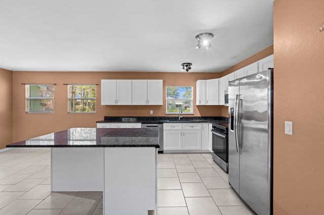 432 SE Whitmore Drive, Port St. Lucie, Port St Lucie, FL 34984