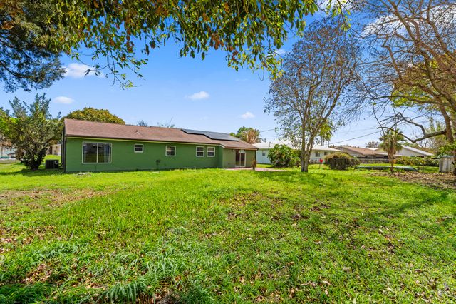 432 SE Whitmore Drive, Port St. Lucie, Port St Lucie, FL 34984