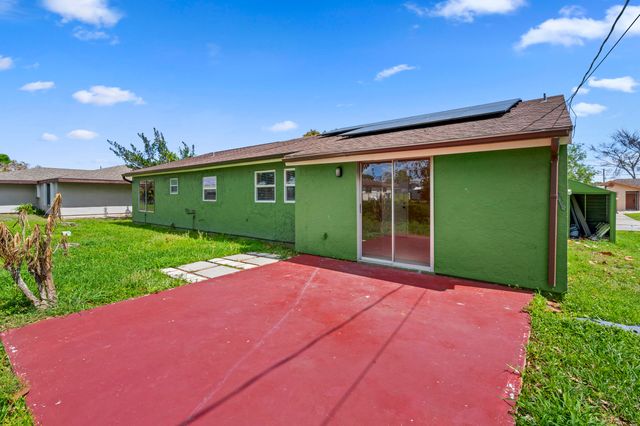 432 SE Whitmore Drive, Port St. Lucie, Port St Lucie, FL 34984