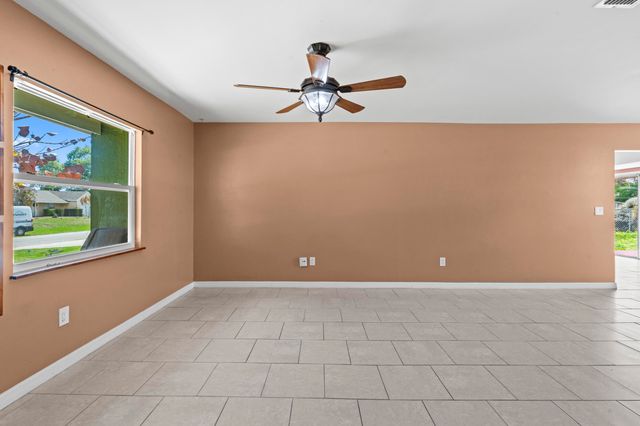 432 SE Whitmore Drive, Port St. Lucie, Port St Lucie, FL 34984