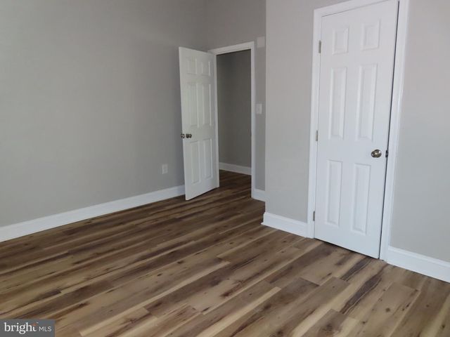 100 E HOLLY DR, Lincoln, DE 19960