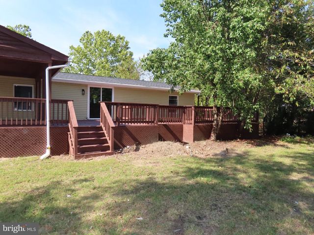 100 E HOLLY DR, Lincoln, DE 19960