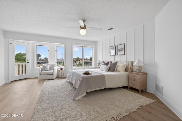 7 Chinook Court, Palm Coast, FL 32137