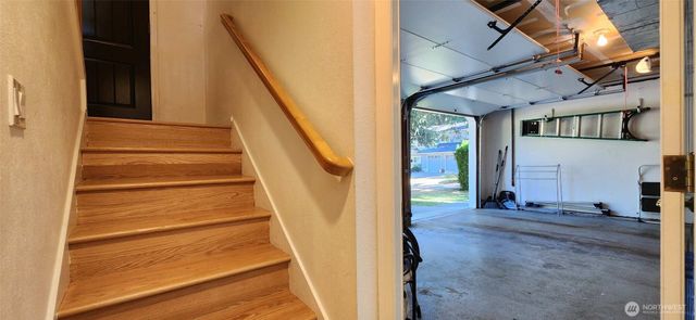 10501 160th Court NE, Redmond, WA 98052