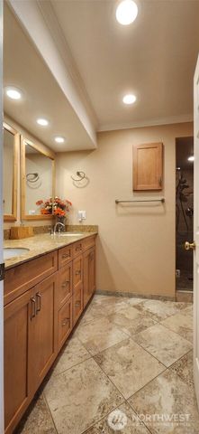 10501 160th Court NE, Redmond, WA 98052