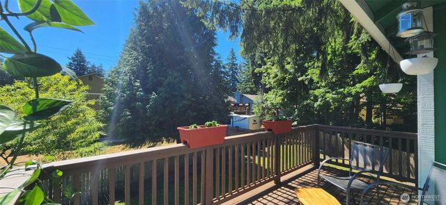 10501 160th Court NE, Redmond, WA 98052
