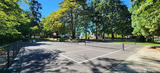 10501 160th Court NE, Redmond, WA 98052