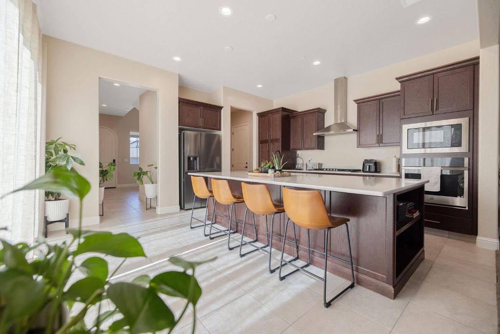 Image 13 of property listing at 3036 Keats Avenue, Clovis, CA 93619