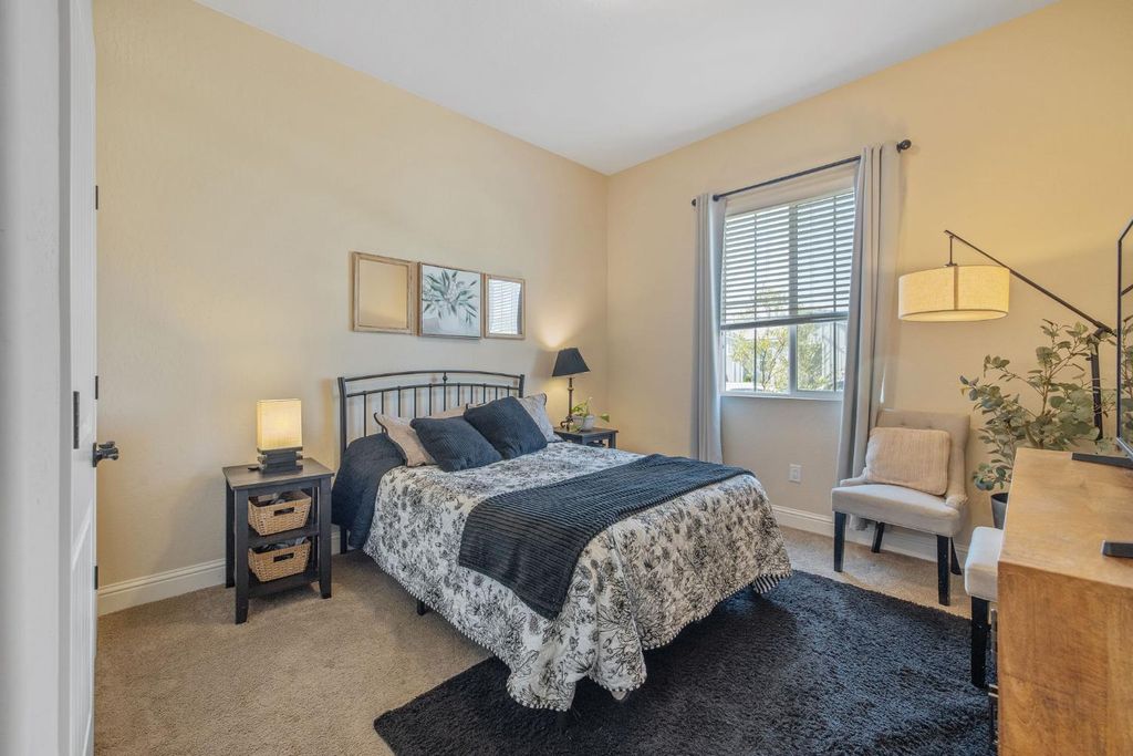 Image 27 of property listing at 3036 Keats Avenue, Clovis, CA 93619