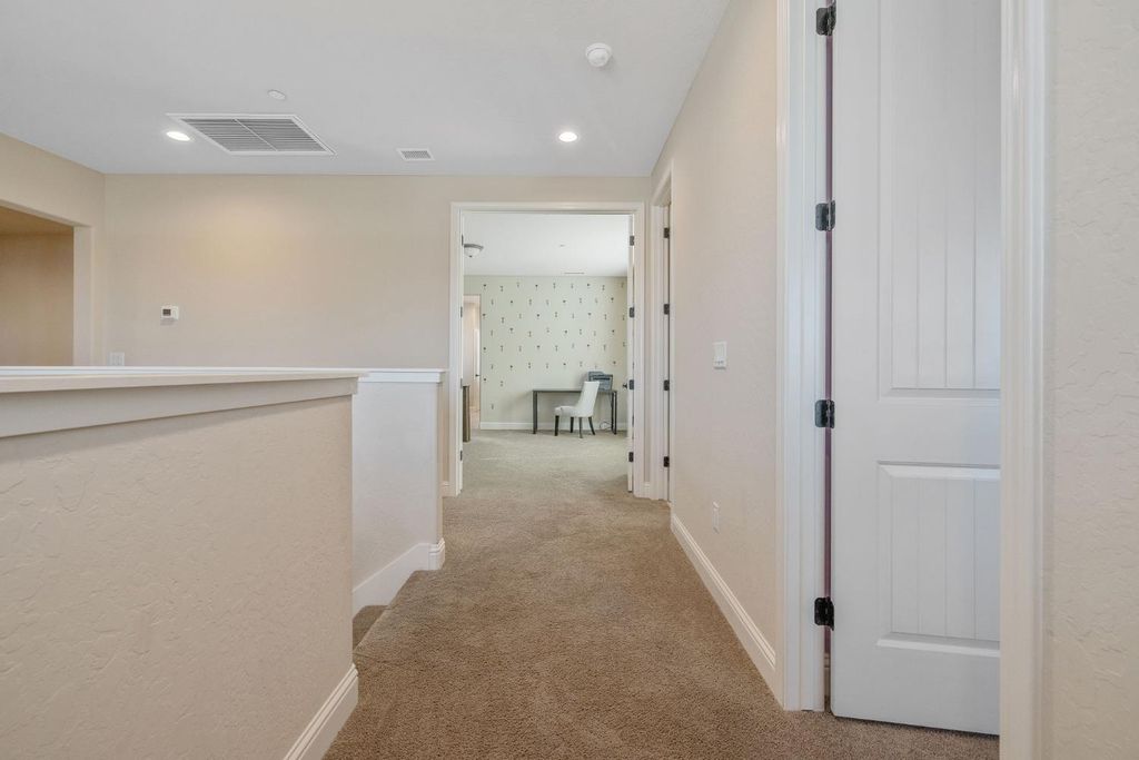 Image 31 of property listing at 3036 Keats Avenue, Clovis, CA 93619