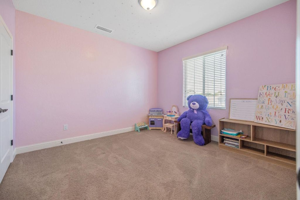 Image 33 of property listing at 3036 Keats Avenue, Clovis, CA 93619