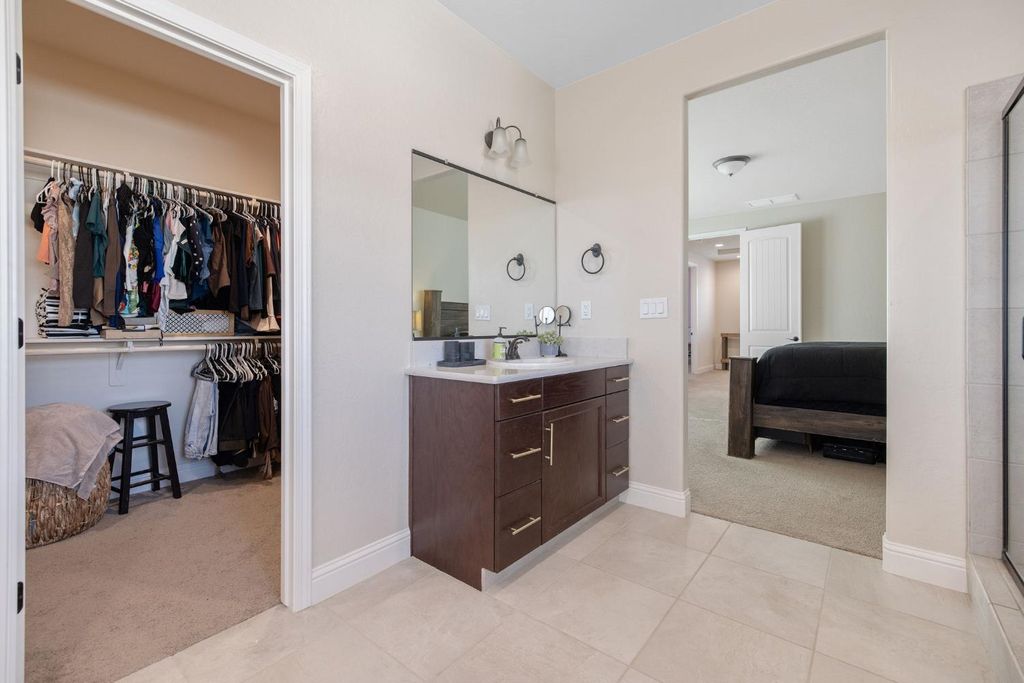 Image 47 of property listing at 3036 Keats Avenue, Clovis, CA 93619