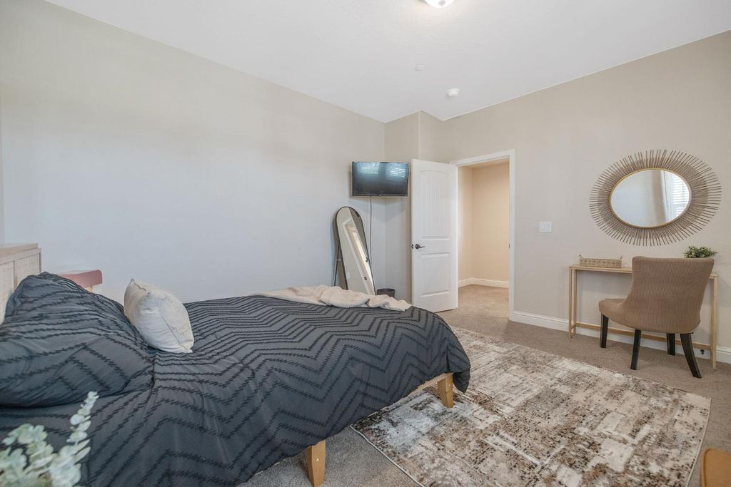 Image 55 of property listing at 3036 Keats Avenue, Clovis, CA 93619