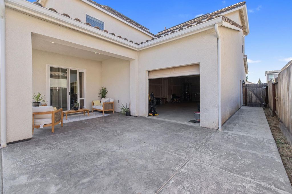Image 58 of property listing at 3036 Keats Avenue, Clovis, CA 93619