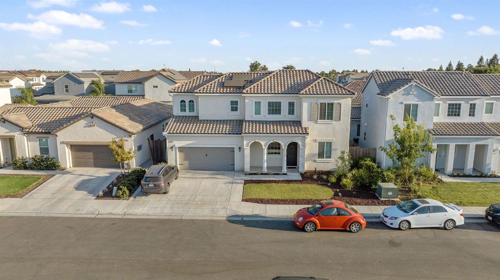 Image 74 of property listing at 3036 Keats Avenue, Clovis, CA 93619