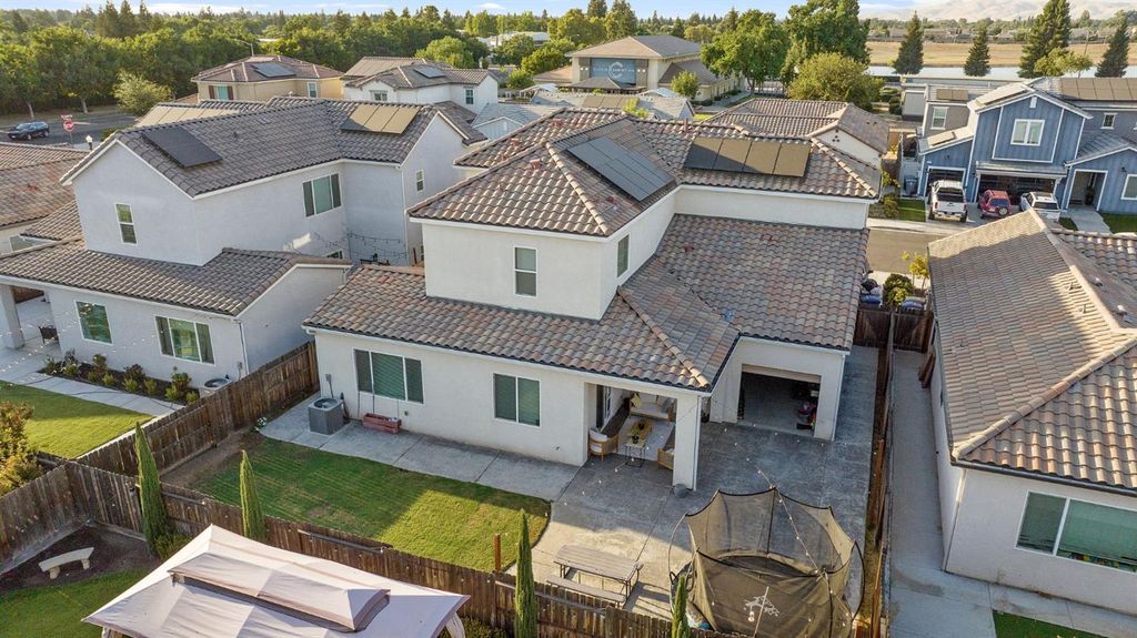 Image 77 of property listing at 3036 Keats Avenue, Clovis, CA 93619