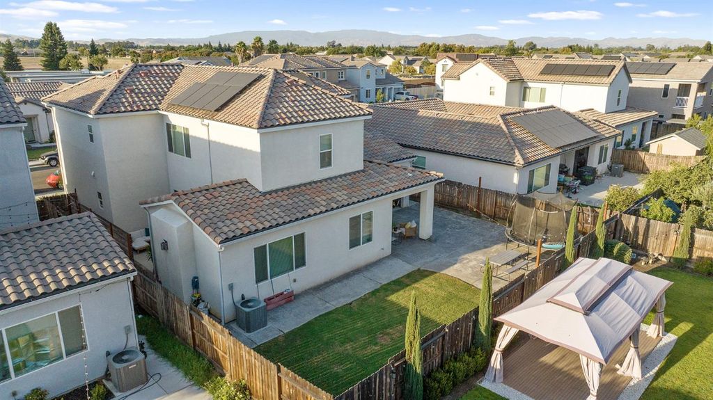 Image 79 of property listing at 3036 Keats Avenue, Clovis, CA 93619