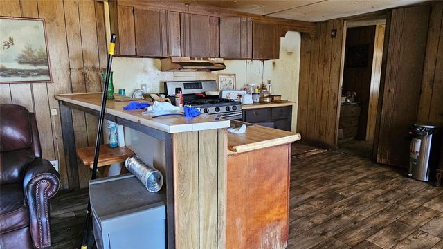 502 South Pine Circle S, Pinehurst, TX 77362