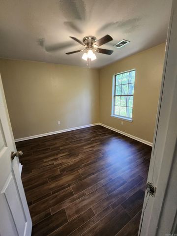 401 Lane St, Morrilton, AR 72110