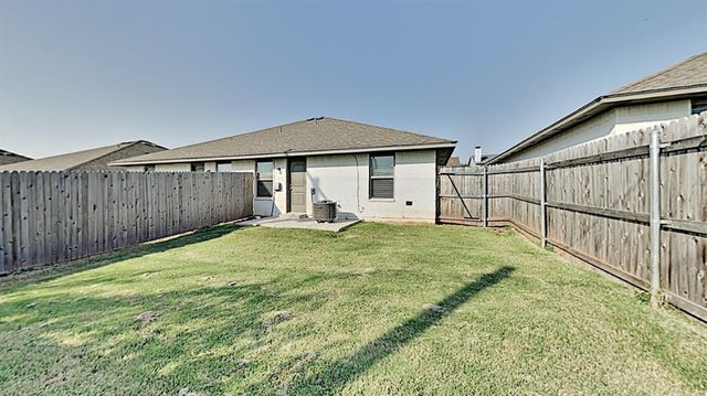11502 N Lincoln Boulevard, Oklahoma City, OK 73114