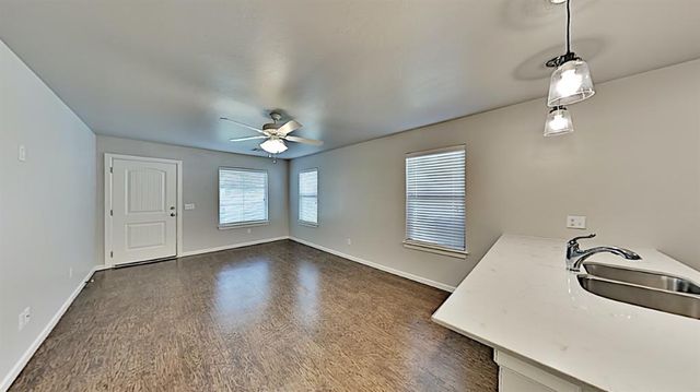 11502 N Lincoln Boulevard, Oklahoma City, OK 73114