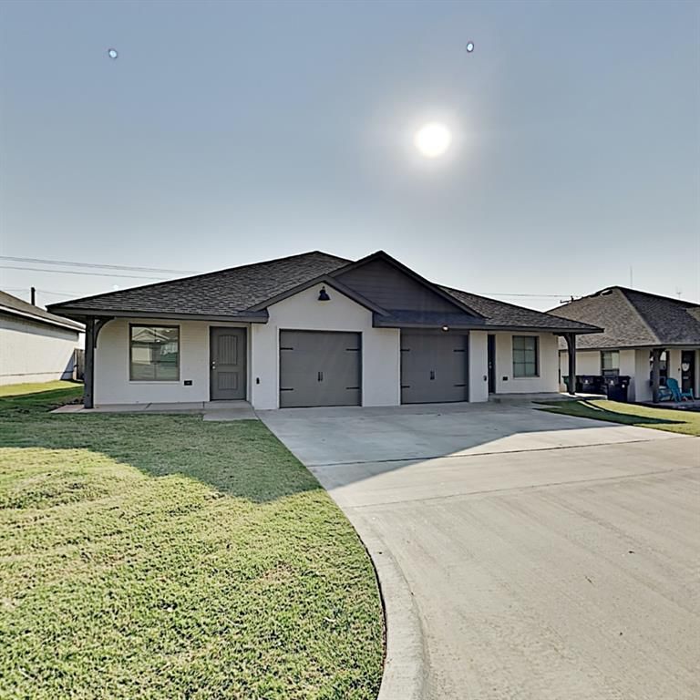 11502 N Lincoln Boulevard, Oklahoma City, OK 73114