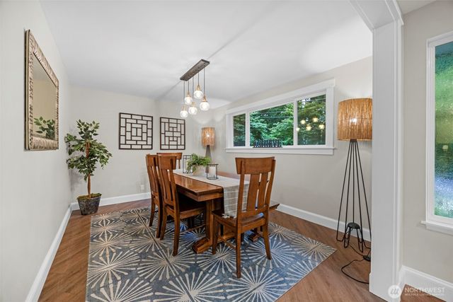 6505 NE Arrowhead Drive, Kenmore, WA 98028