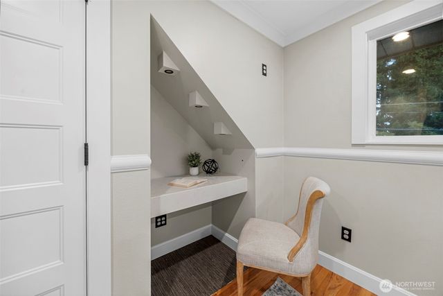 6505 NE Arrowhead Drive, Kenmore, WA 98028