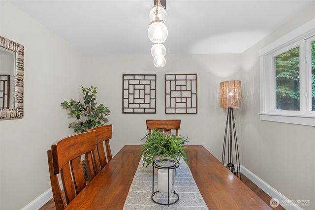 6505 NE Arrowhead Drive, Kenmore, WA 98028