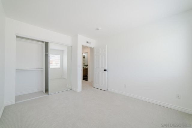6859 Pear Tree, Carlsbad, CA 92011