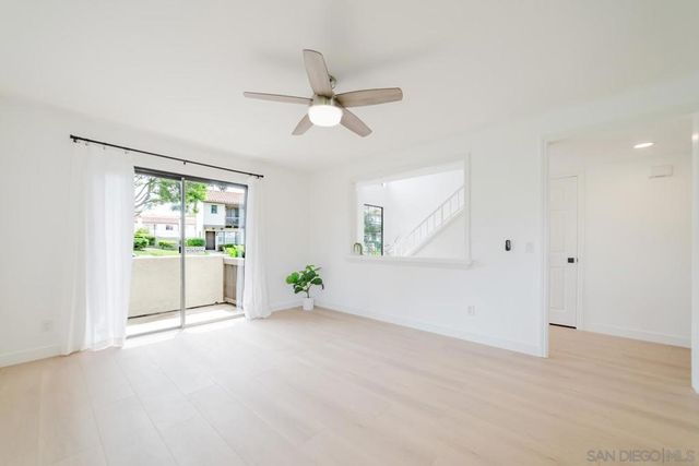 6859 Pear Tree, Carlsbad, CA 92011
